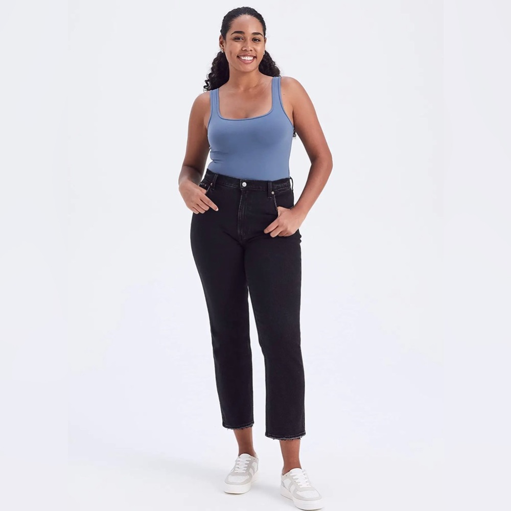 Abercrombie & Fitch Ultra High Rise Ankle Straight Jean Black